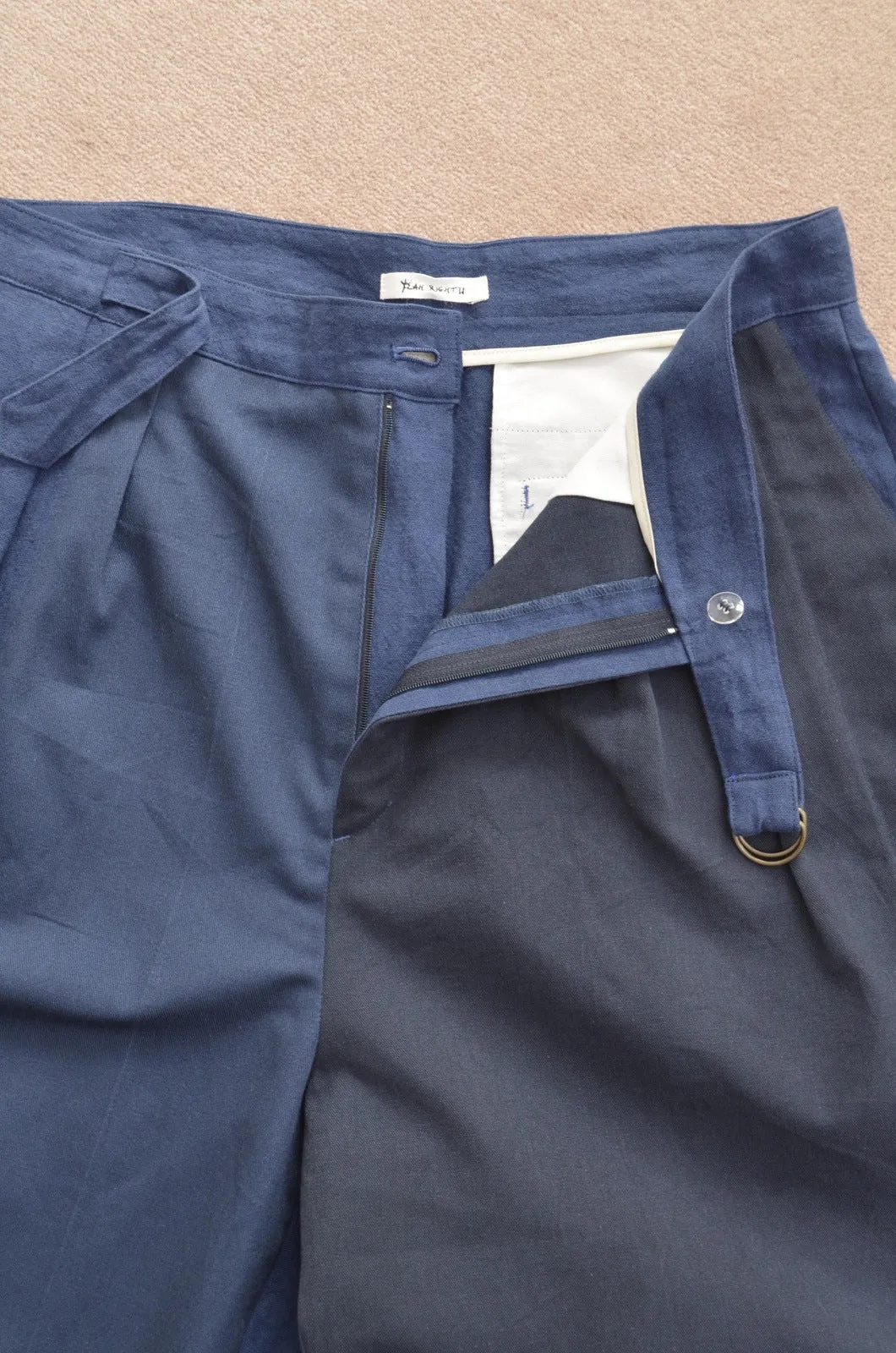 CHINO WIDE TUCK SHORTS