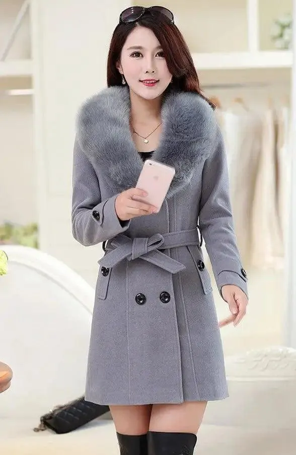 Large fur collar woolen coat